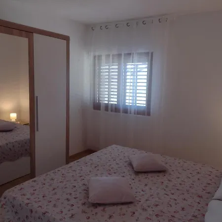 Gordana 4+2 Apartment